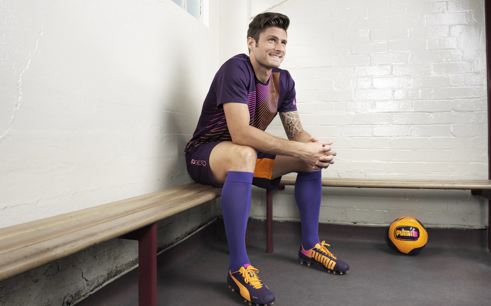 “德甲争冠集团逐步成型，领先球队稳步向前”，德甲冠军时不时来群里看看